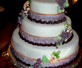 Cake10_532c8a0dd1549_640_610-small.jpg